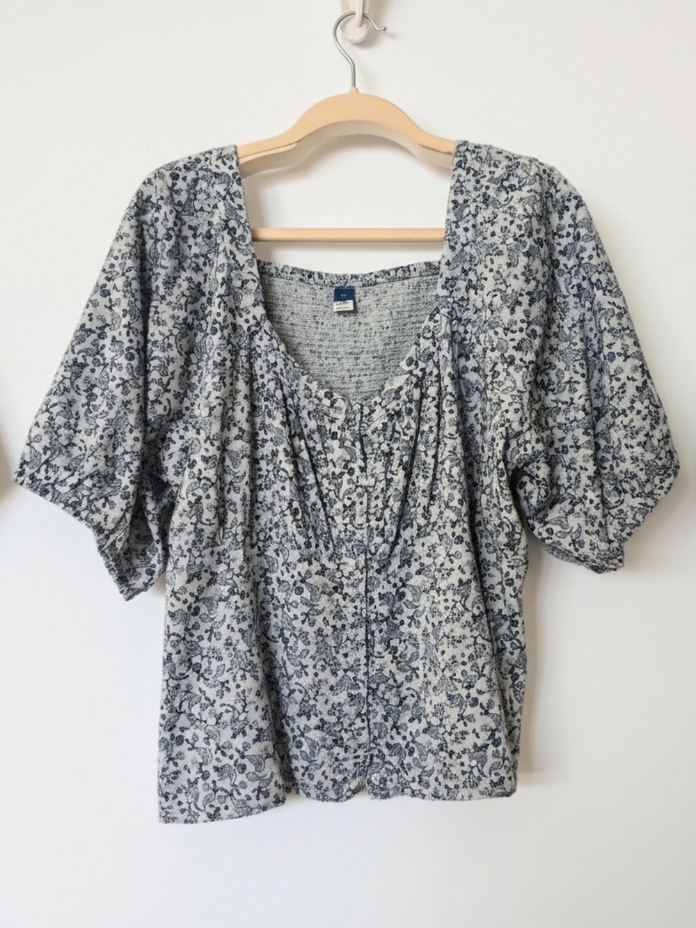 Old Navy Women's Floral Short-Sleeve Scoop Neck Top - Blue